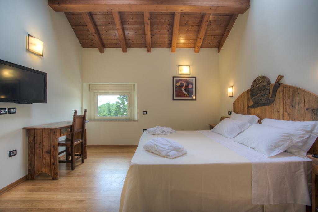 Hotel Il Duca Del Montefeltro Pennabilli Bagian luar foto