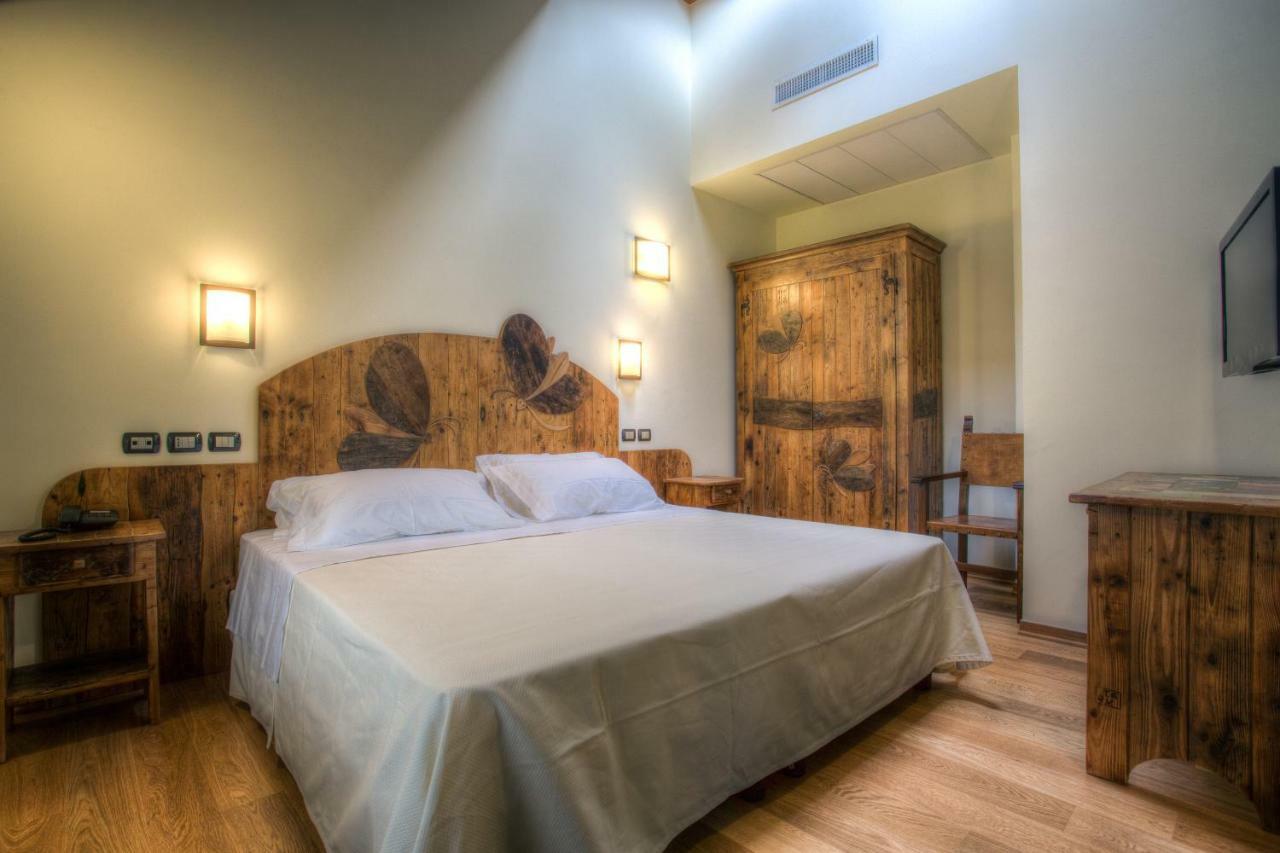 Hotel Il Duca Del Montefeltro Pennabilli Bagian luar foto